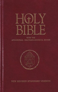 Holy Bible with the Apocryphal / Deuterocanonical Books (NRSV) 封面