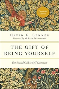 The Gift of Being Yourself: The Sacred Call to Self-Discovery (Expanded Edition) 封面