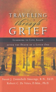 Traveling through Grief: Learning to Live Again after the Death of a Loved One 封面