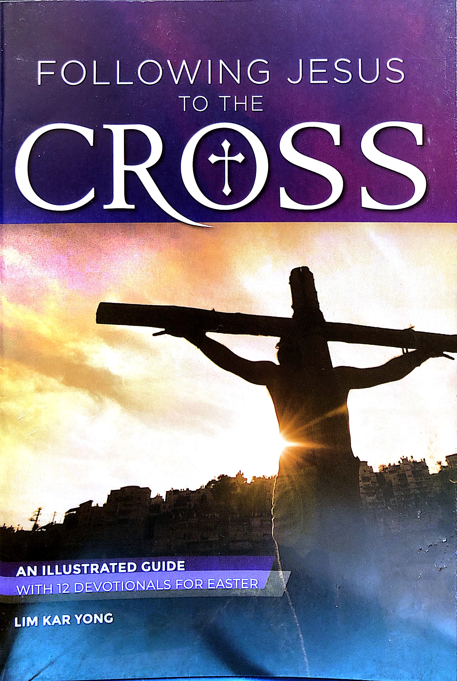 Following Jesus To The Cross 封面