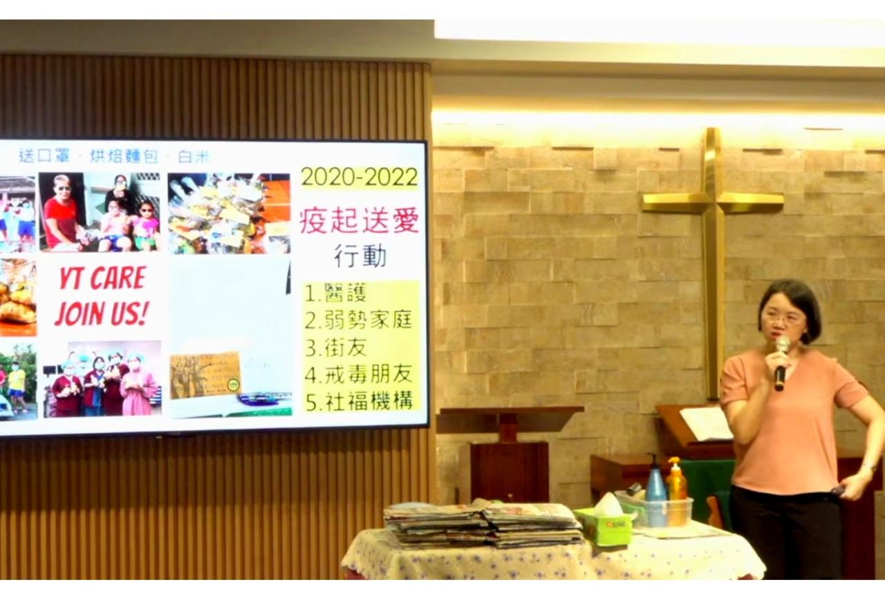 邱于如姊妹介紹亞東劇團近40年來以戲劇傳福音的歷程。明穗教會提供