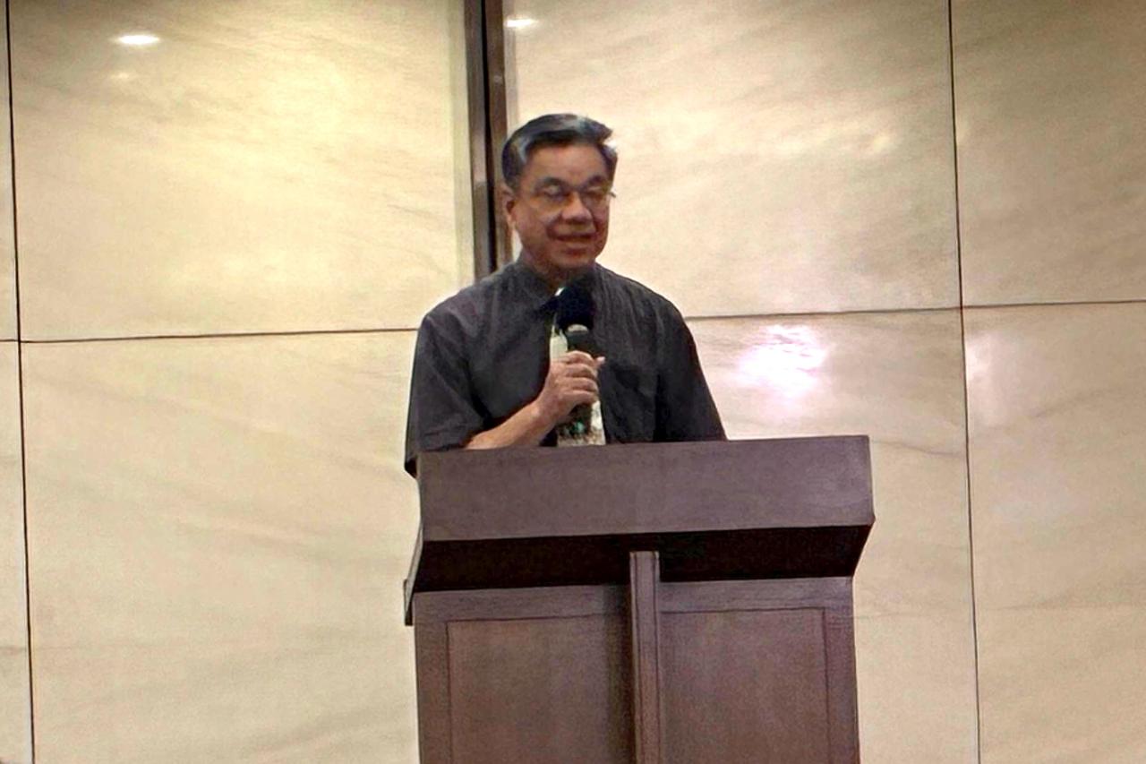 台灣浸信會神學院院長譚國才以「傳聖言是傳基督」勉勵與會者。