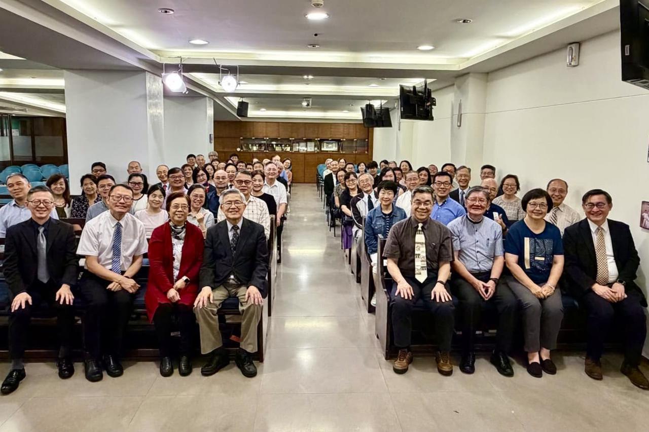 幫助信徒會讀經、牧者會講道 台灣聖言資源協會成立 - 會中發表AI輔助研經工具「智引十步」,前七步由AI協助,最後三步由讀經者自己完成
