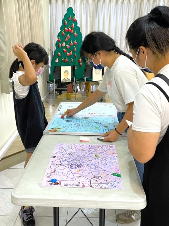 新希盼1919陪讀班學童,透過畫作表達,向人展現內心的小世界